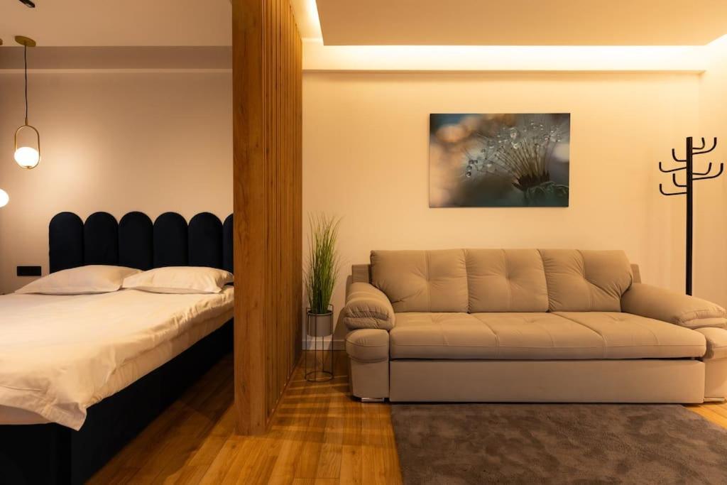 Nest Inn Azure Apartment Cluj-Napoca Exterior photo