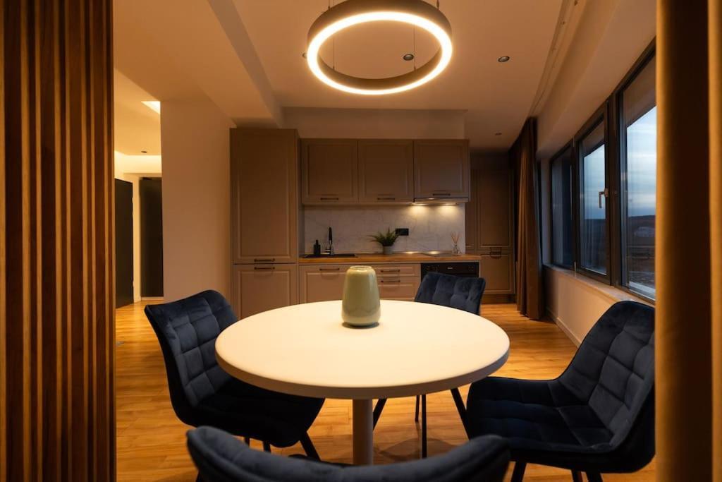 Nest Inn Azure Apartment Cluj-Napoca Exterior photo